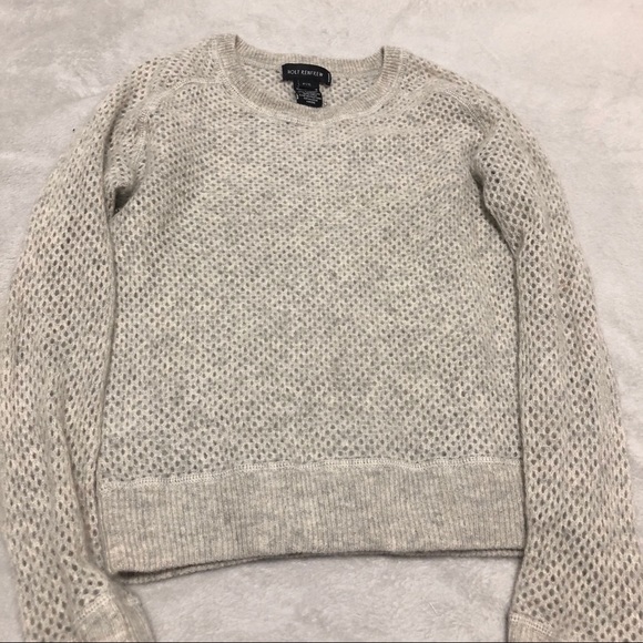 SAKS FIFTH AVE soft grey knitted Cashmere sweater - Picture 2 of 8